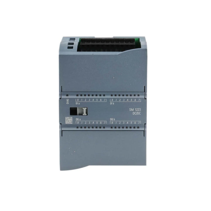 Siemens 6ES7223-1BL32-0XB0 digital output module for SIMATIC S7-1200, 16 outputs, 24V DC.